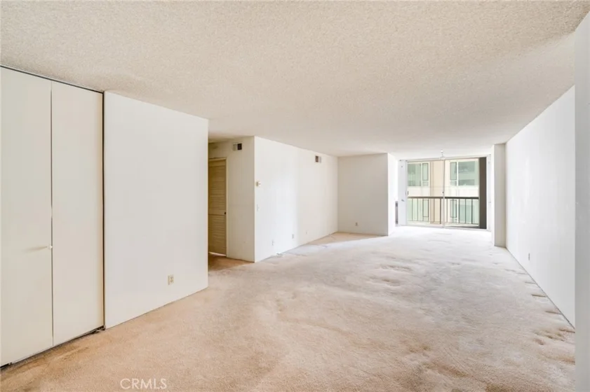 10747 Wilshire Boulevard #906 photo 1
