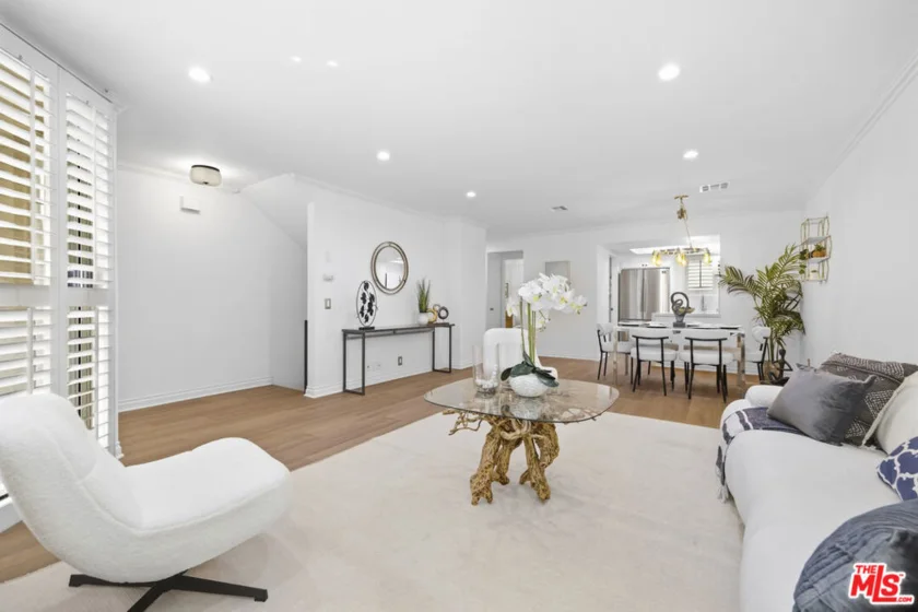 4164 Tujunga Avenue #103 photo 8