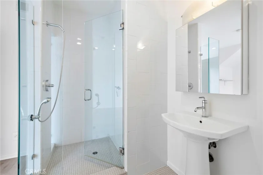 4151 Redwood Avenue #106 photo 16