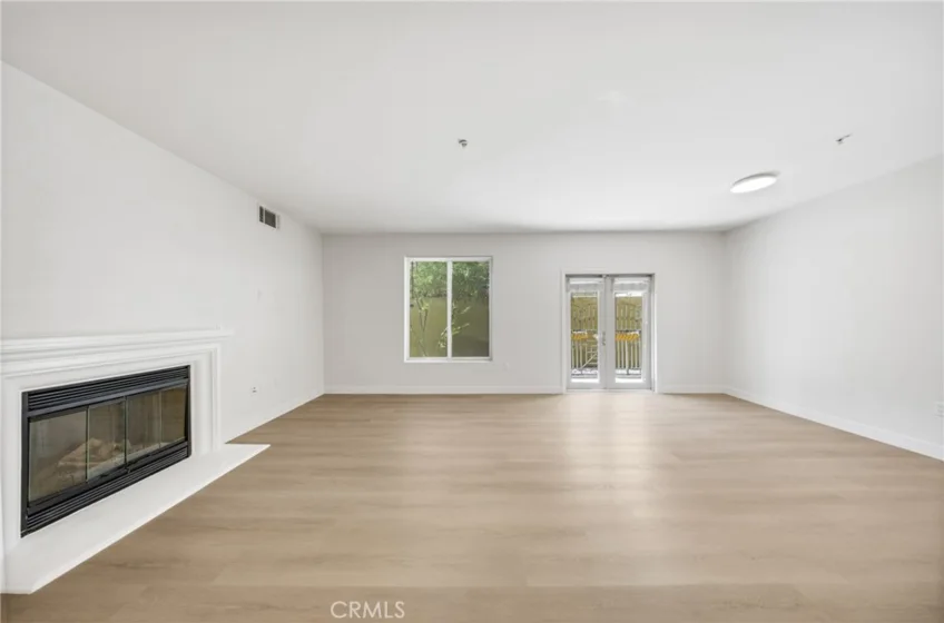 128 N Oak Knoll #111 photo 22