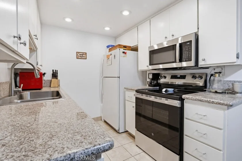 615 Broadway #205 photo 6