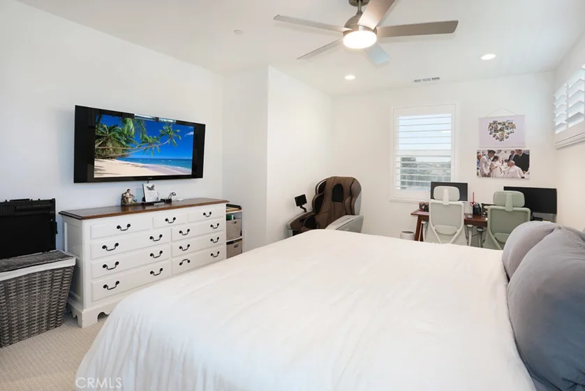 854 S Harbor Boulevard photo 34