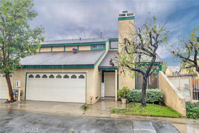 17221 Roscoe Boulevard #13 photo 1