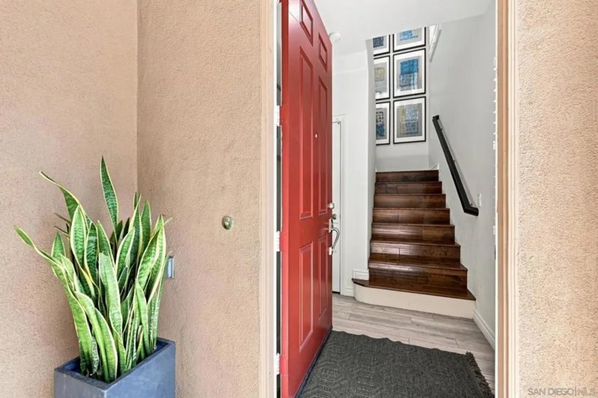 2733 Piantino Circle photo 3