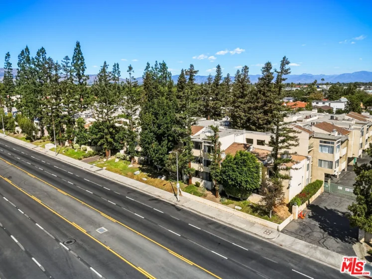 7800 Topanga Canyon Boulevard #322 photo 4