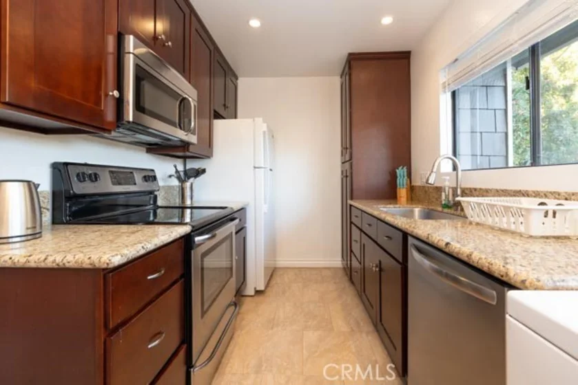 226 Springview photo 6