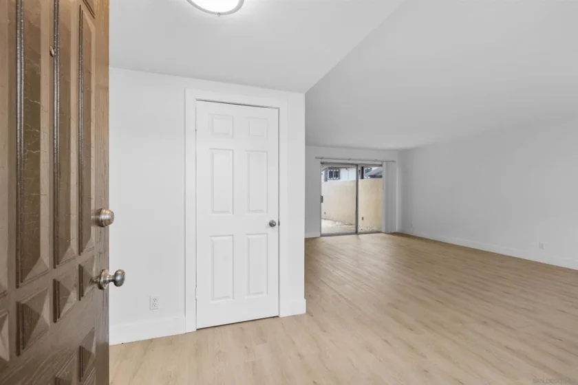 17031 Bernardo Center Drive photo 4