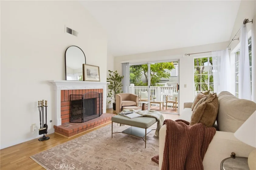 1326 W Park Western #206 photo 4