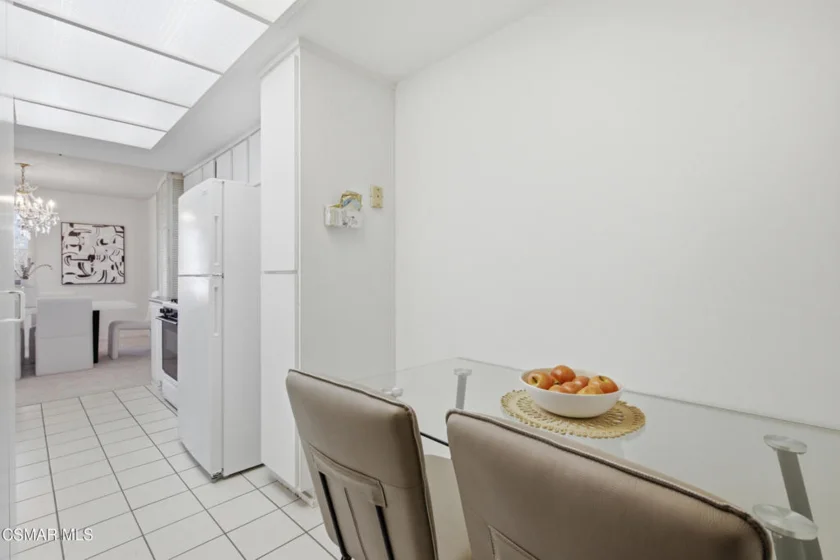 10650 Holman Avenue #202 photo 8