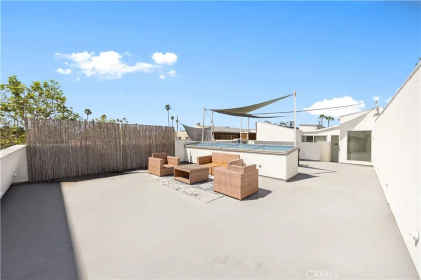 719 Venice Boulevard photo 42