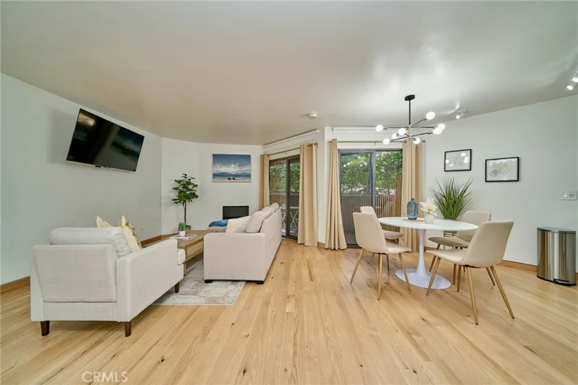 950 N Kings Road #45 photo 5