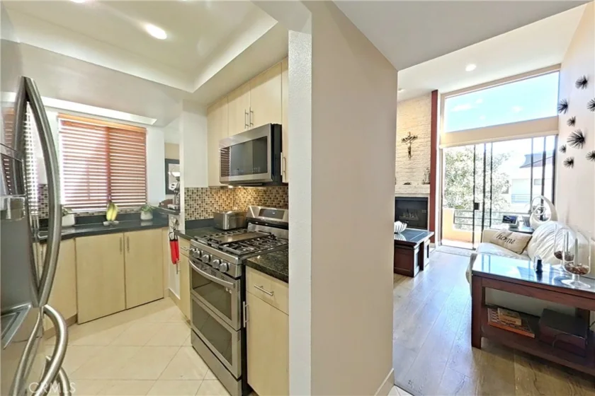 7826 Topanga Canyon Boulevard #308 photo 7