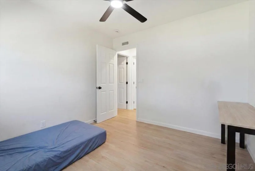 503 Smoketree Glen photo 24