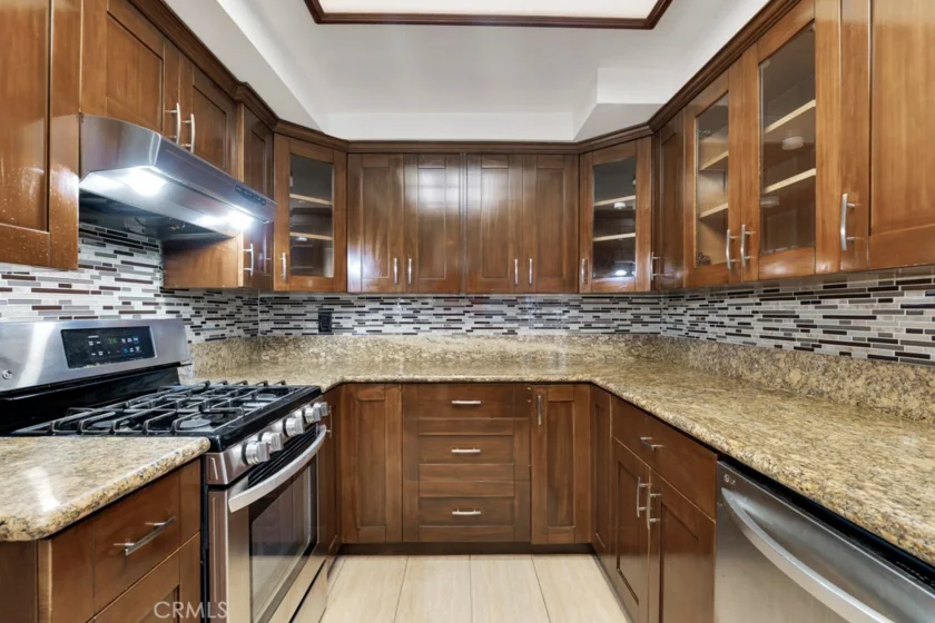 7240 Shirley #102 photo 9