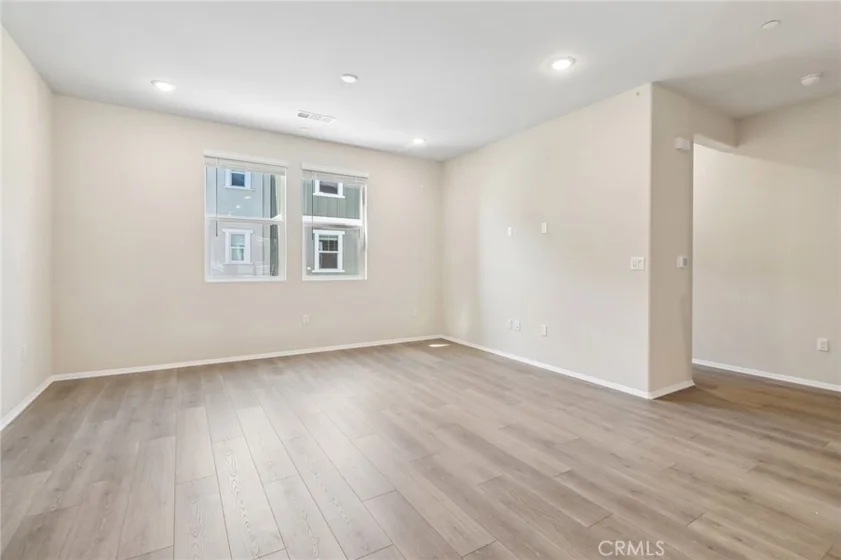 406 Lotus Drive photo 8