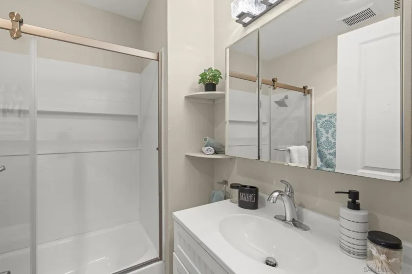 1021 Scott Street #103 photo 17