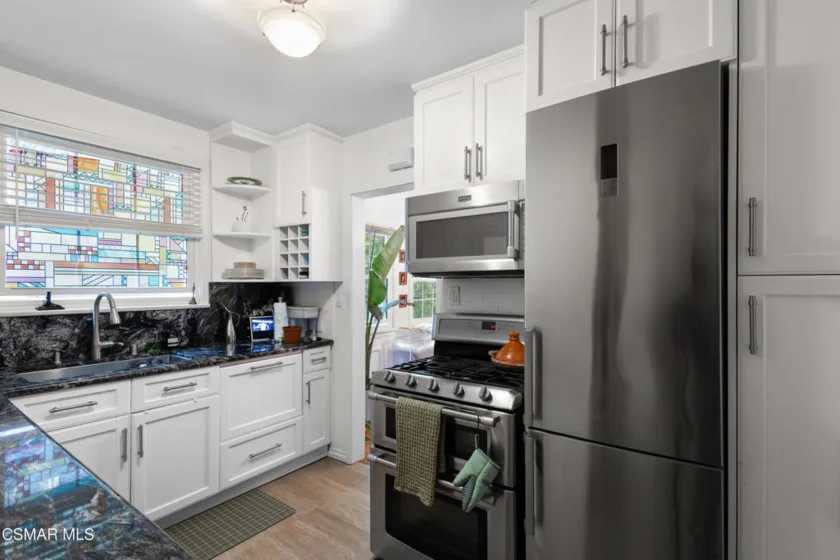 15234 Dickens Street #1/4 photo 10