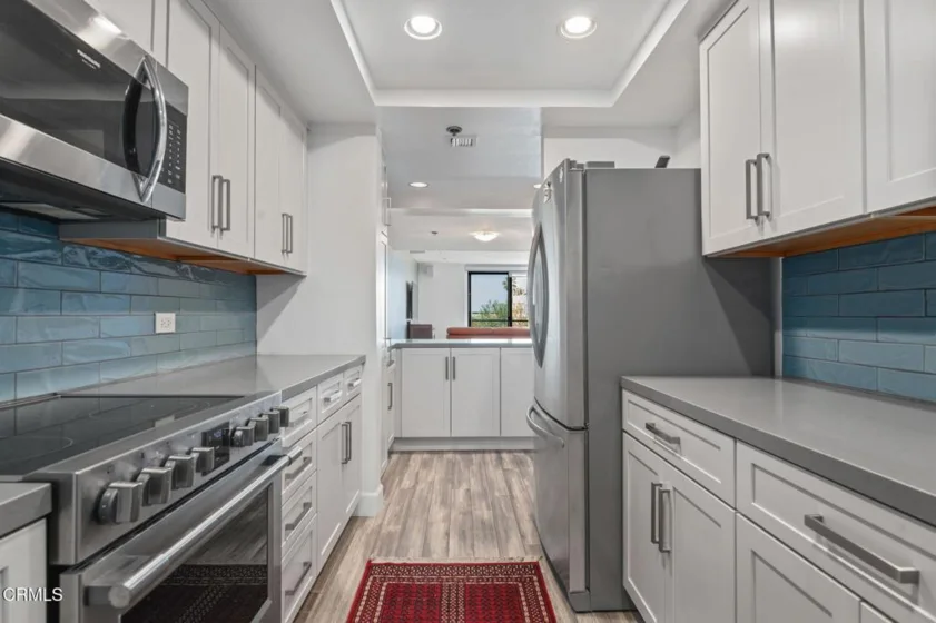 2920 Neilson Way #304 photo 10
