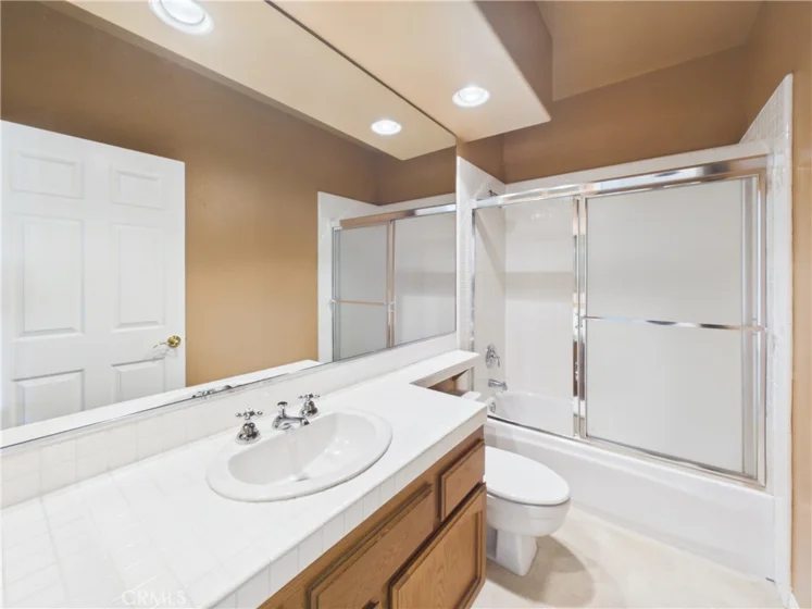 23534 Longmeadow photo 36