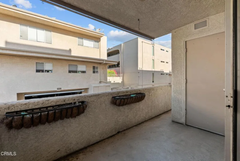 5325 Newcastle Avenue #126 photo 8
