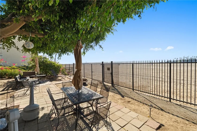 1030 E Ocean #308 photo 28