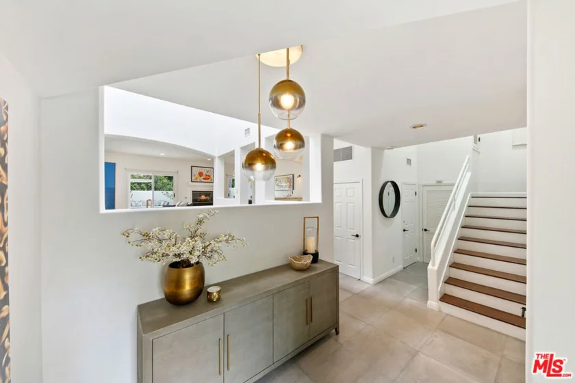 6435 Zumirez Drive #9 photo 4