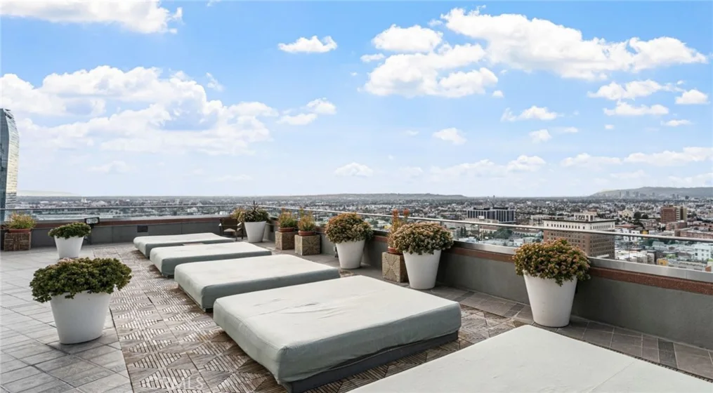 1100 Wilshire Boulevard #2608 photo 8