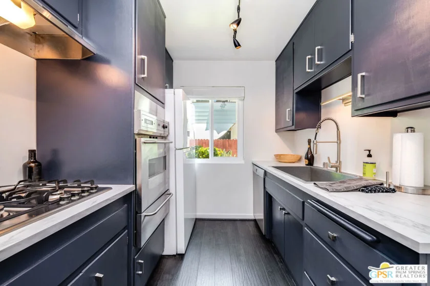 241 S Avenue 57 #123 photo 5