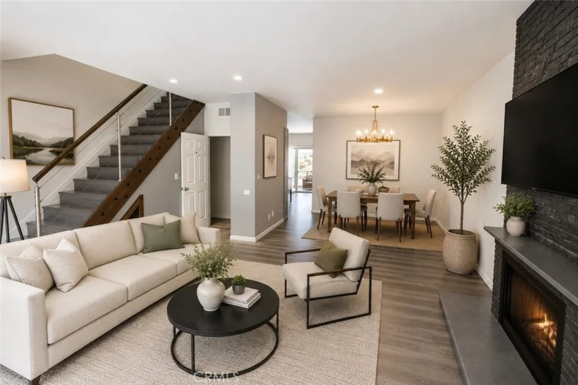13600 Foothill photo 2