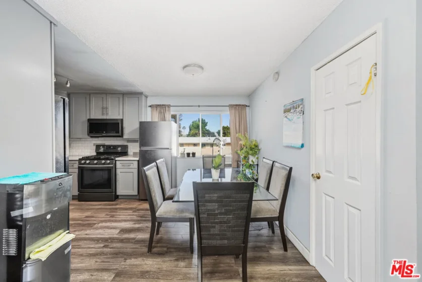 8800 Cedros Avenue #212 photo 8