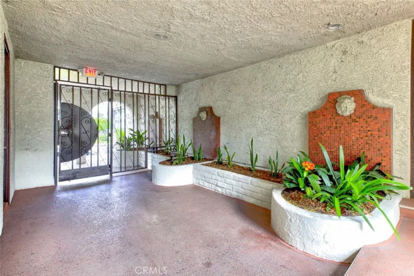 5334 Lindley Avenue #337 photo 6