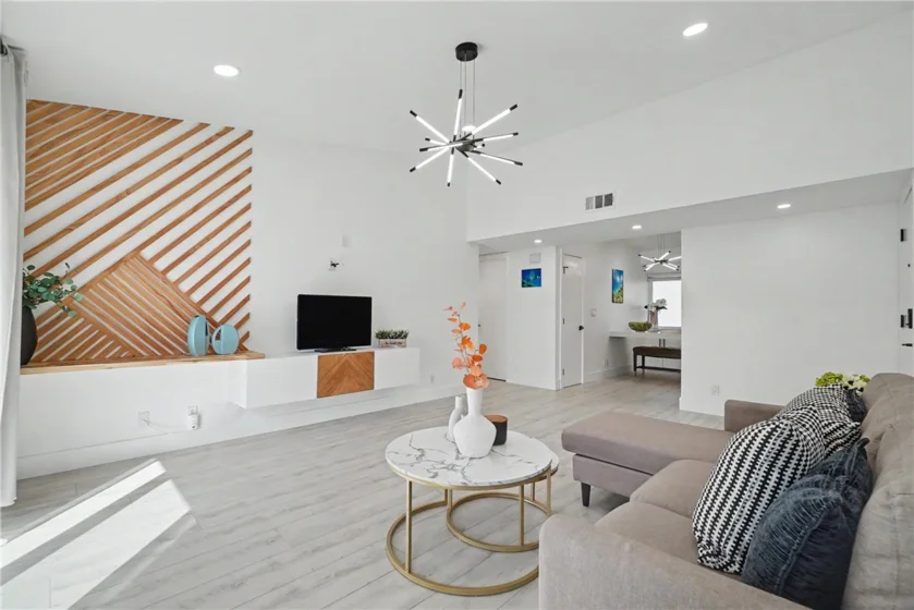 20897 Serrano Creek photo 1