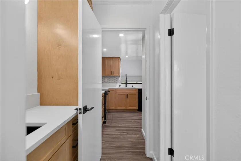 648 Coronado photo 18