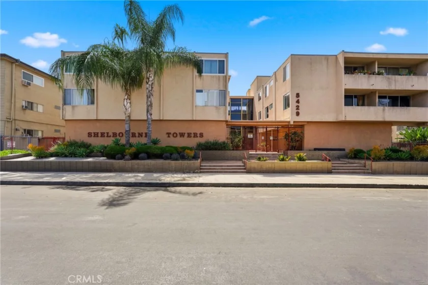 5429 Newcastle # 303 photo 27
