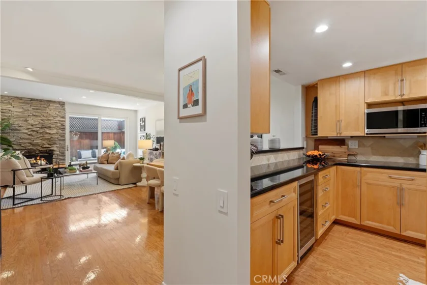 10933 Wellworth Avenue #10 photo 35