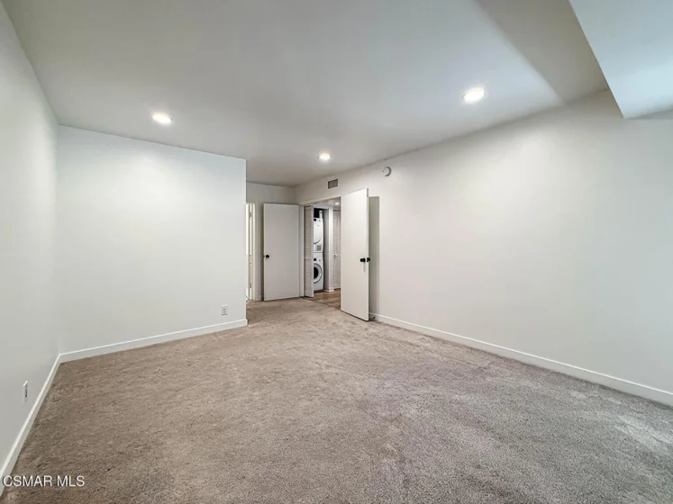 4807 Woodley Avenue #207 photo 36