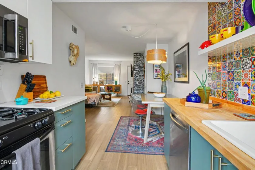 10960 Bluffside #102 photo 7