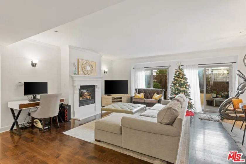 1522 Amherst Avenue #101 photo 1