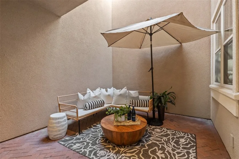 204 Overbrook photo 32