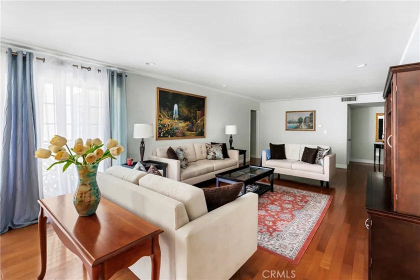 5050 Coldwater Canyon Avenue #207 photo 1