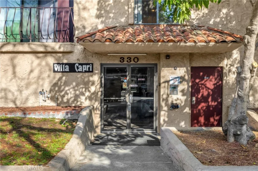 330 N Jackson #314 photo 1