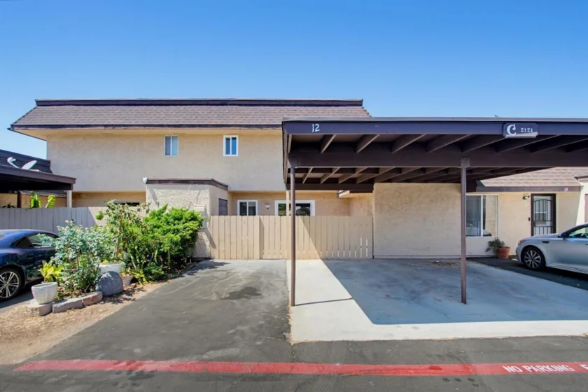 2121 E Grand Avenue #C12 photo 31