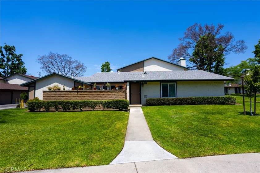 5509 Muir Drive photo 1