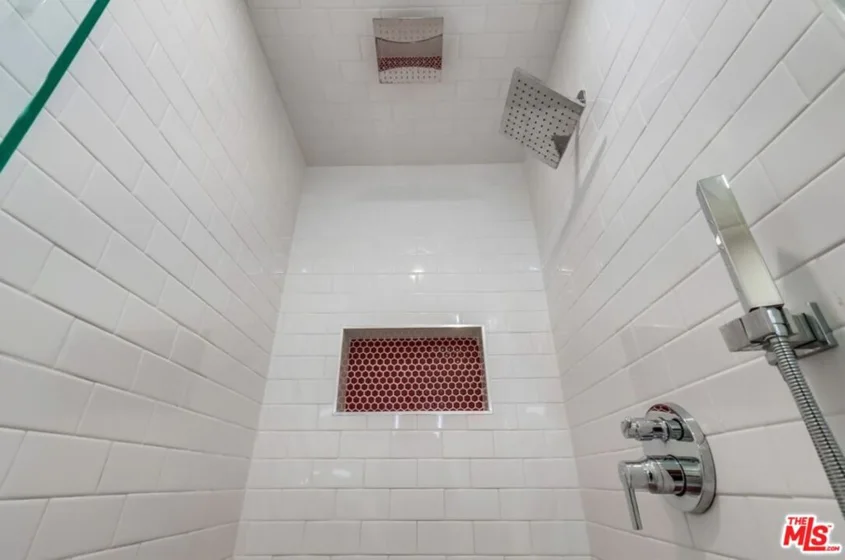 1275 Havenhurst Drive #4 photo 39