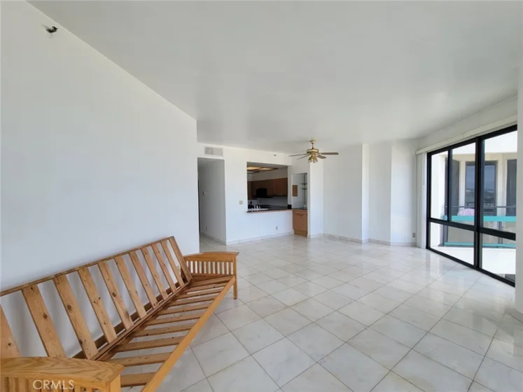 1310 E Ocean #905 photo 11