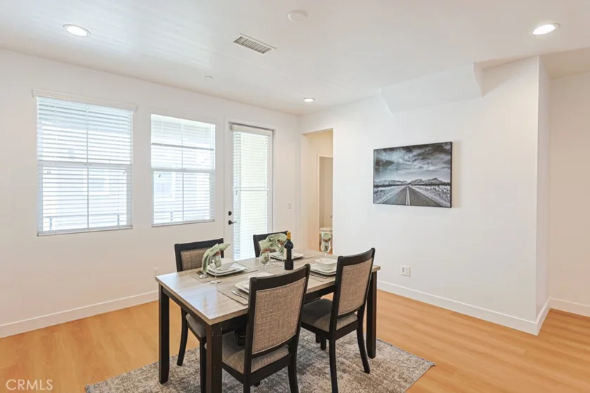 1410 N Harbor #1 photo 9