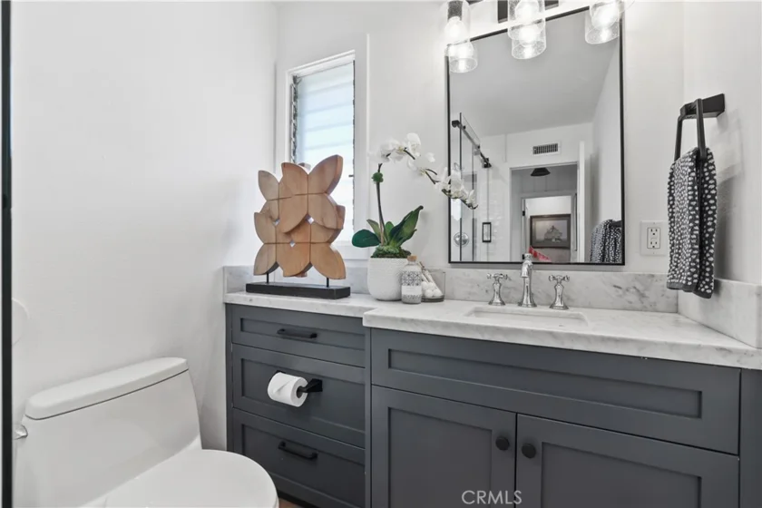 1741 Tustin Avenue #14D photo 18