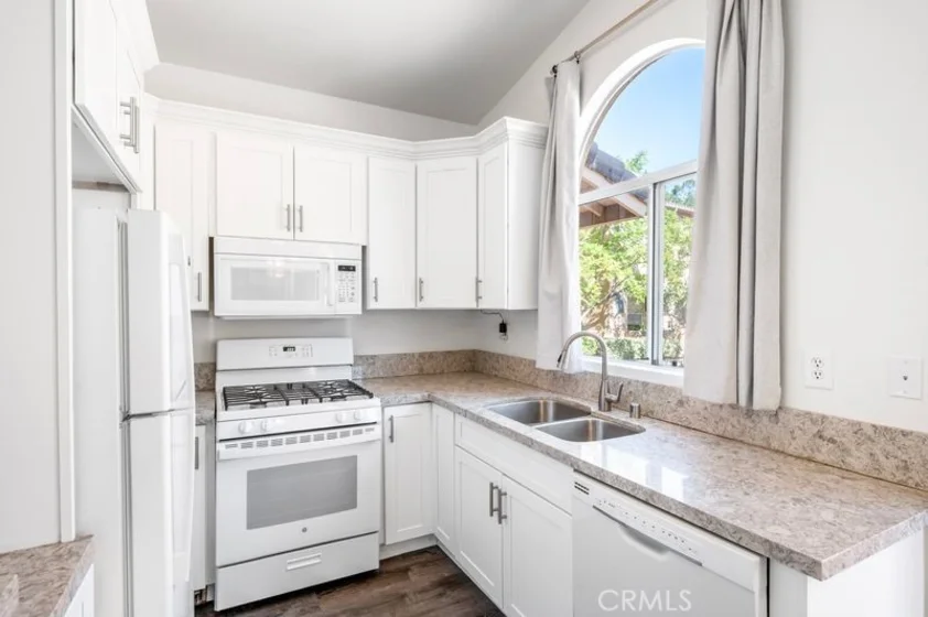 19431 Rue De Valore #8A photo 9