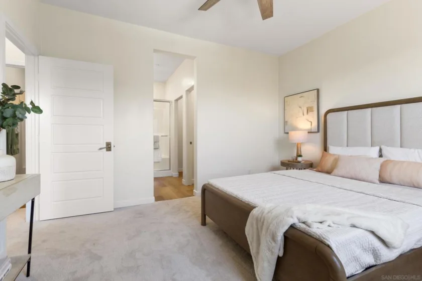 2104 Cosmo Way photo 36