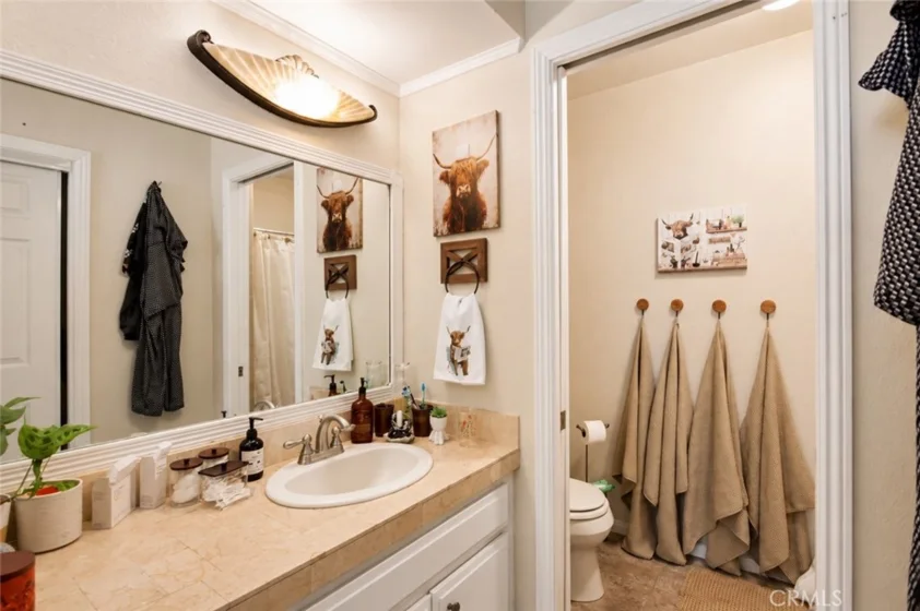 5406 Villa Way photo 11